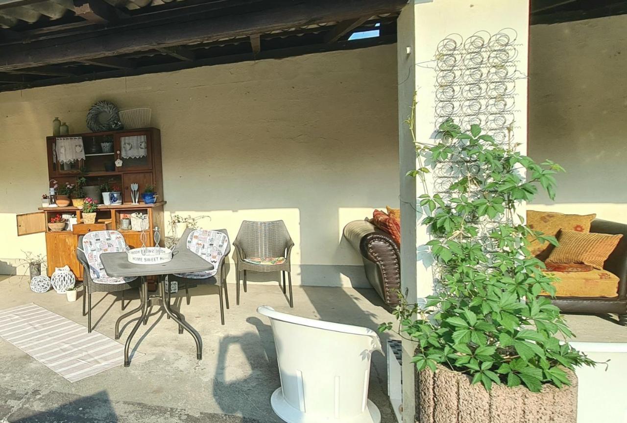 Gaestehaus Fuchsroehre Welcherath Buitenkant foto