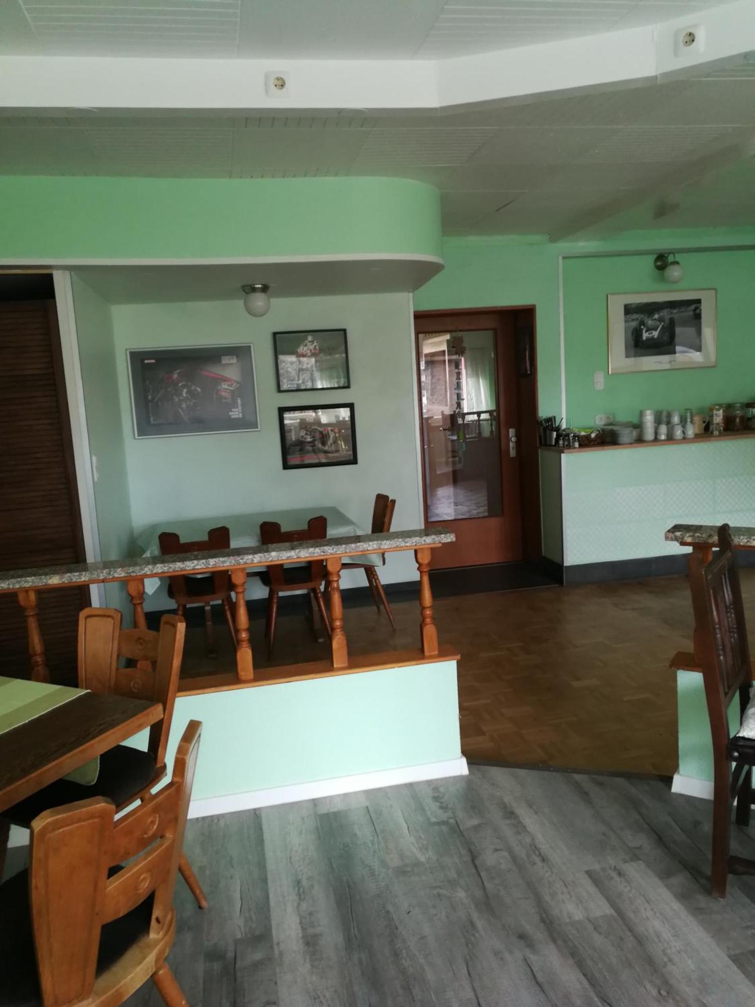 Gaestehaus Fuchsroehre Welcherath Buitenkant foto